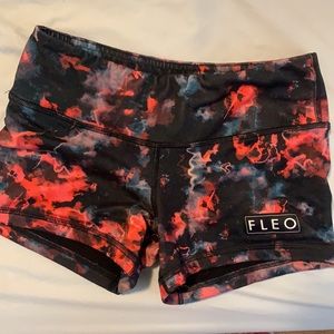 Fleo size small shorts